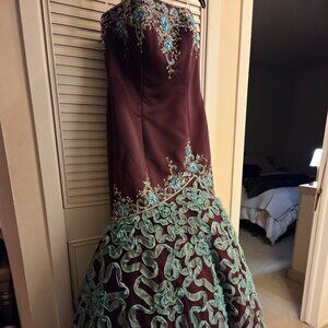 Formal Strapless long Dress